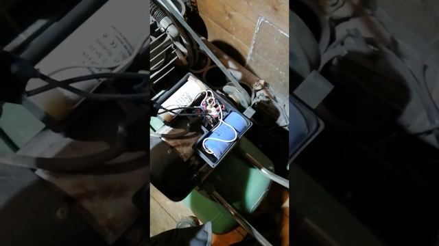 Срабатывает термореле на компрессоре.