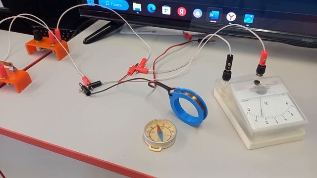 Наблюдение магнитного поля катушки с током