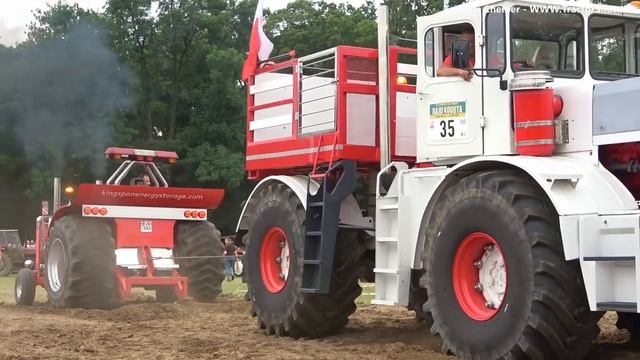 трактор кировец на соревнованиях