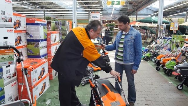 Как выбрать газонокосилку?