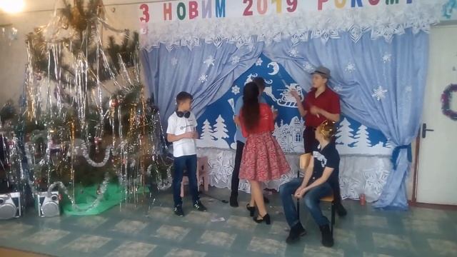 Новогодняя сценка о царе 7-9 классы