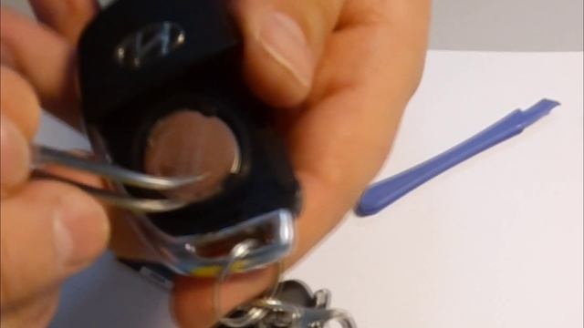 Как заменить батарейку в ключе Хундай IX35