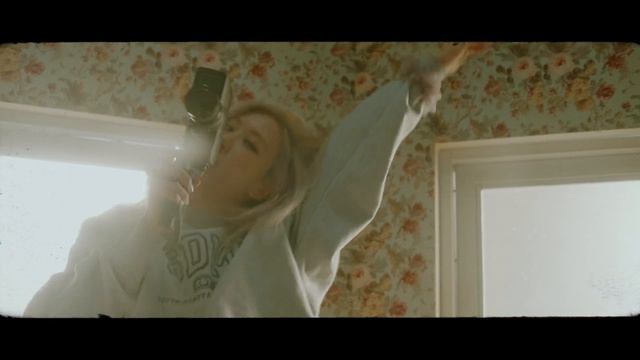 ROSÉ - 'Gone' M/V