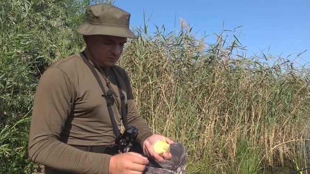 ДЕД СДЕЛАЛ ПОПЛАВОК и КАРАСЯ САДОК! Ловля КАРАСЯ на ГУСИНОЕ ПЕРО