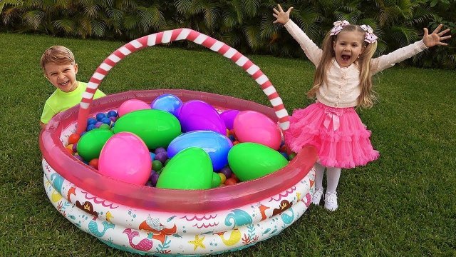 Diana and Giant toy Eggs with Surprise