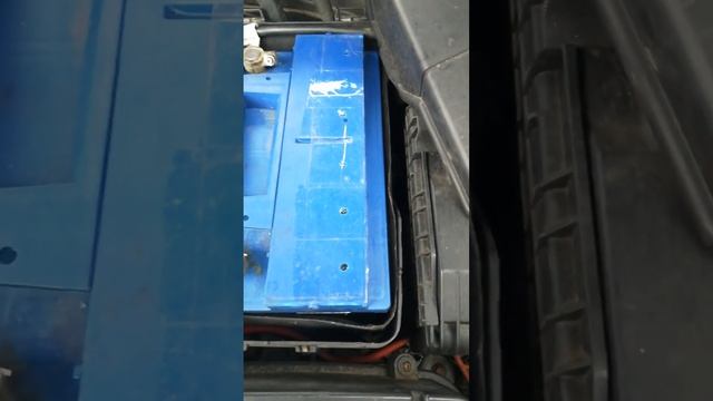 КАК ПРОСТО ИЗ НЕОБСЛУЖИВАЕМОГО АККУМУЛЯТОРА СДЕЛАТЬ ОБСЛУЖИВАЕМЫЙ.