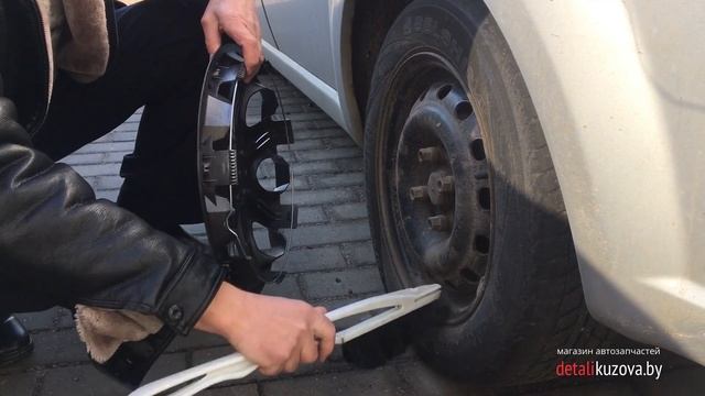 Как устанавливать колпаки на колеса автомобиля согласно рекомендации завода изготовителя