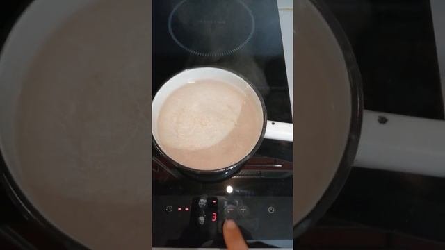 Индукционная варочная панель Midea. Купил индукцию на дачу. Как работает при низком напряжении