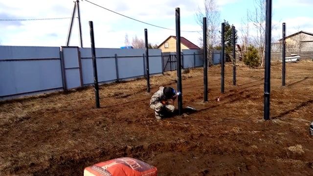 Монтаж винтовых свай с использованием удлинителей от компании Сваи-групп