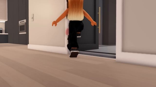 Moving into my new apartment ? | Roblox Berry Avenue Vlog