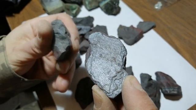 шикарные поделочные камни под ногами