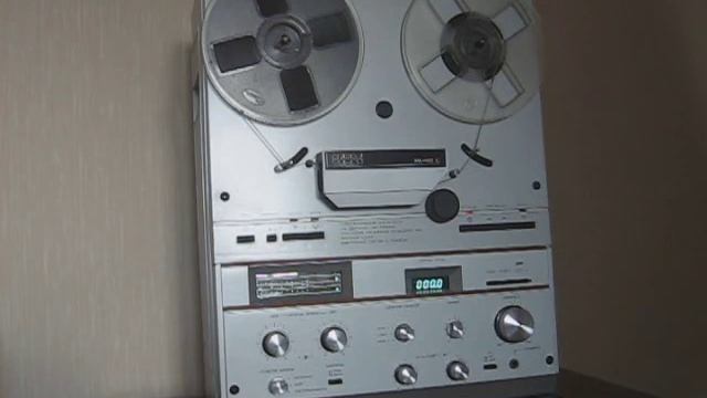 Катушечный магнитофон "Санда-МК-012С" ("Sanda-MK-012S" Tape Recorder)