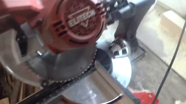 Торцовочная пила ELITECH обзор