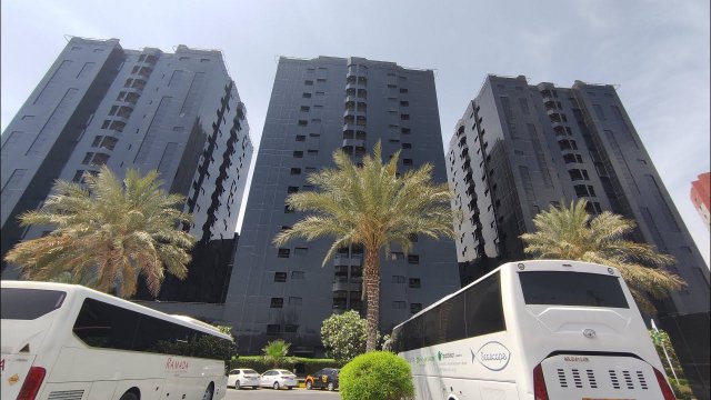 Ramada Suites Ajman 4* ОАЭ. Территория отеля без территории. Моя оценка номера
