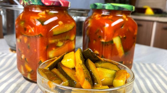 Хрустящие ОГУРЧИКИ ! Съедаются, не успев попасть в банку!Вкусные ОГУРЦЫ на зиму! Рецепт за 15 минут