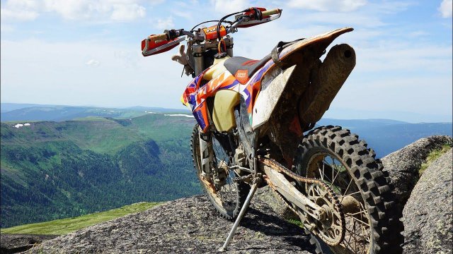 Эндуро покатушка на пик Босан