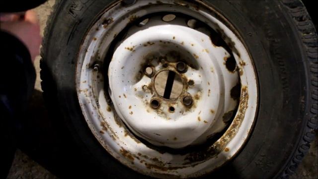 Какой выбрать домкрат в авто? Заводской однобокий и универсальный ромбический. Ставлю зимнюю резину