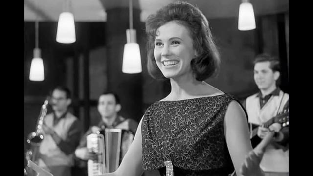 Лариса Мондрус   Синий Лен