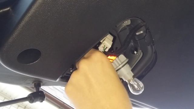 Замена ламп стоп-сигнала и заднего хода Hyundai Creta