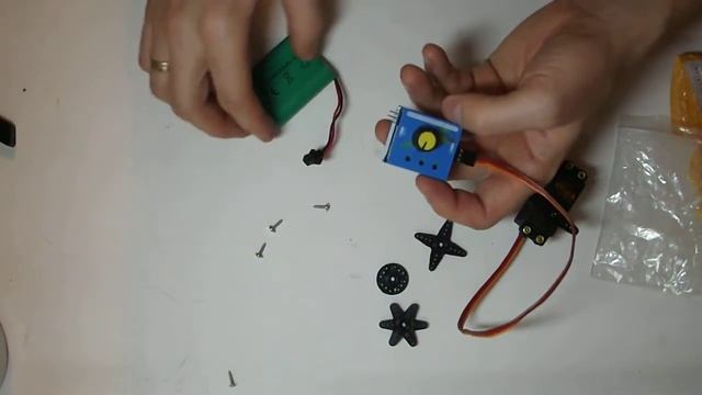 Сервомотор/сервопривод MG995 и сервотестер с АлиЭкспресс