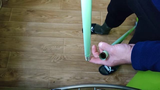 ? Как уменьшить карниз для шторки ванной ?