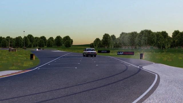 Lada 2105 going sideways on Kakucsring - Assetto Corsa