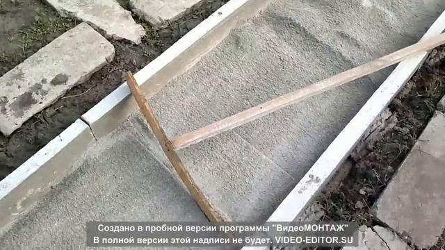 Садовая дорожка. Часть 3. Засыпаем отсев.