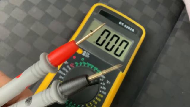 Проверка датчика ДМРВ на двигателях VAG: мультиметр + диагностика адаптером