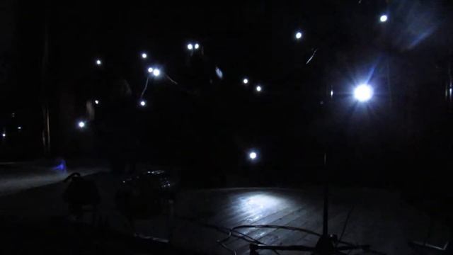 Танец с фонариками