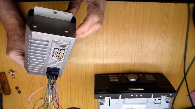 Установка магнитолы Podofo 7010B на автомобиль Ford Fusion.