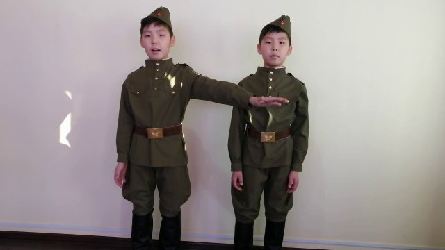 Арылхан и Айысхан Поповы, ученики 6в класса СПТЛ-и