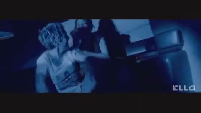 Олег Яковлев - НЕ ПЛАЧЬ | ОФИЦИАЛЬНЫЙ КЛИП