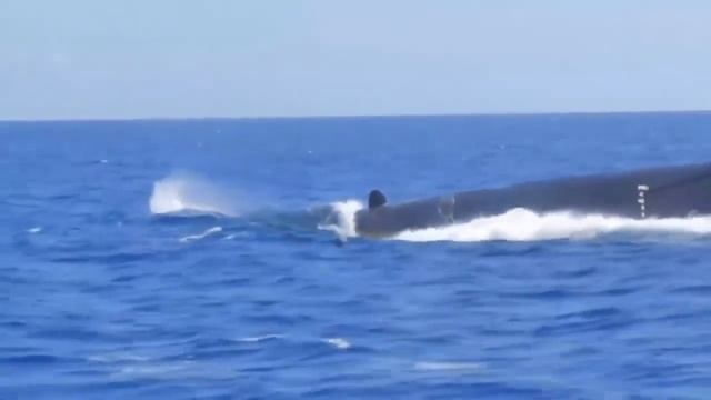 Всплытие и погружение подлодок.