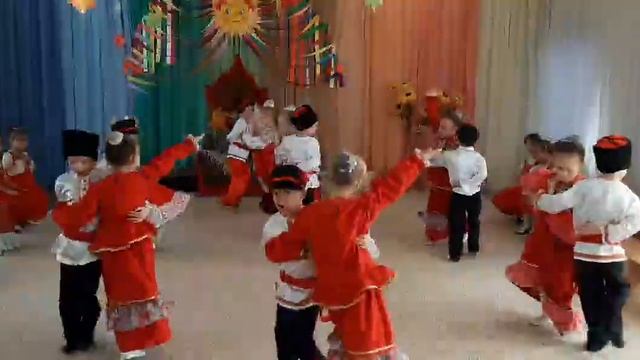 Казачий танец "Варенька"