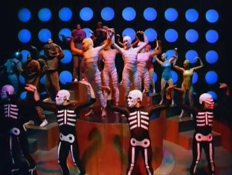 Daft Punk - Around The World (Official Video)