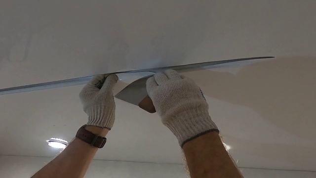 Как сделать натяжной потолок с световыми линиями без гарпуна СИСТЕМА КЛИНЧ.mp4