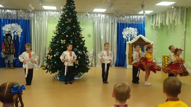 танец в детском саду на новый год ( видео  Екатерины Назаровой), новогодний танец
