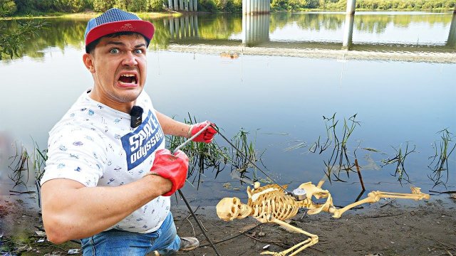 Эту жуткую находку мы подняли со дна, где затонула тюрьма на магнитной рыбалке!