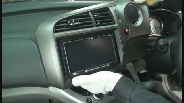 2.1 Замена магнитолы Honda Stream