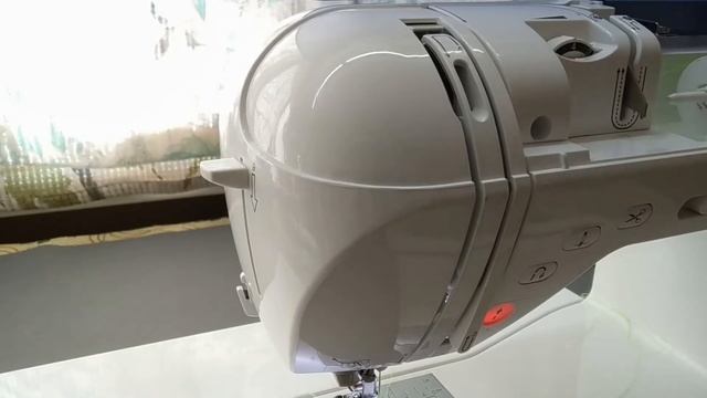 5  Регулируем натяжение верхней нити.