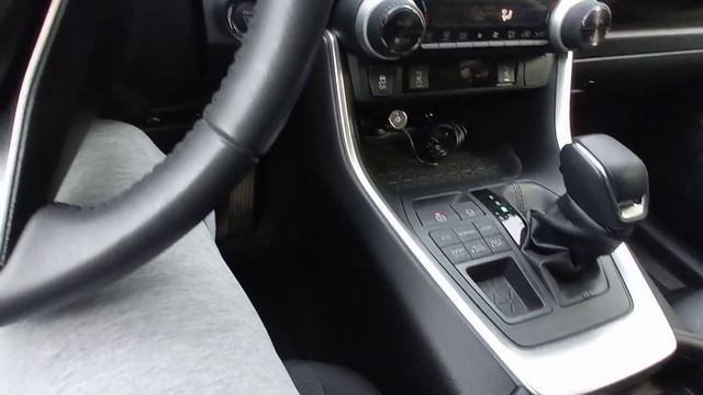 Toyota Rav 4 2020, как слушать музыку при выключенном зажигании