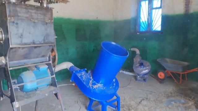 Мини линия производства гранул из сена