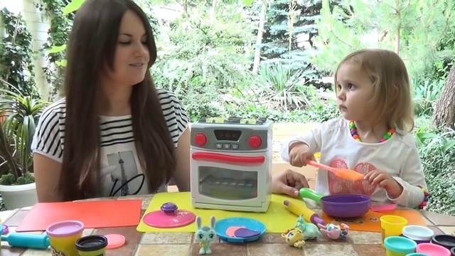 Оладки из пластилина играем игрушечной плитой Play with stove for cooking make p