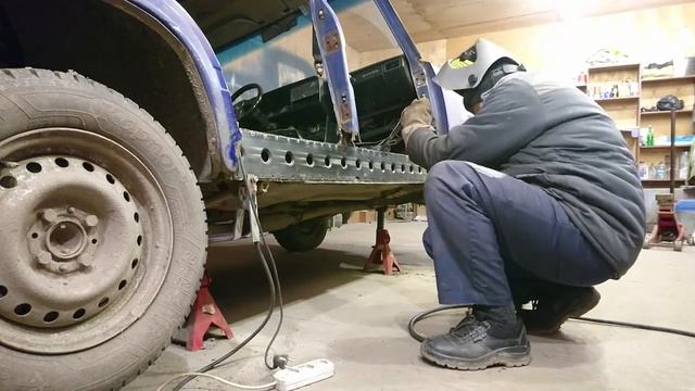 Замена порогов ВАЗ 2107 и нижней части центральной стойки (2101-2107)