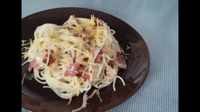 ДОМАШНИЙ ВАРИАНТ ПАСТЫ КАРБОНАРА! Паста карбонара с беконом и сливками. Простой рецепт пасты.
