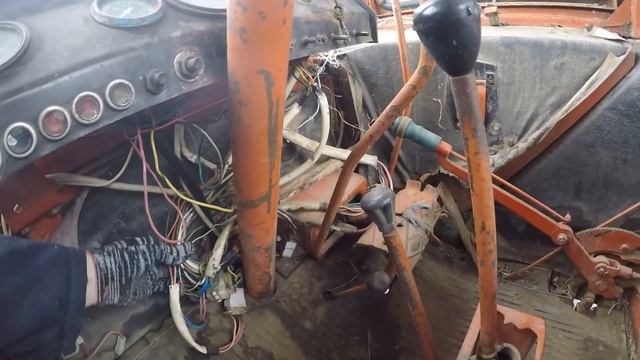 Нашли почти новый трактор т25, с наработкой -270!!!! моточасов. Осмотр трактора для подписчика!