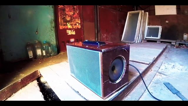 Самодельная колонка с магнитолы для гаража