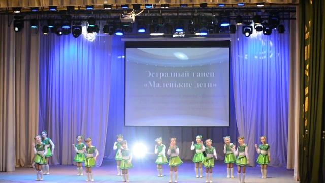 Мы маленькие дети нам хочется гулять!!!