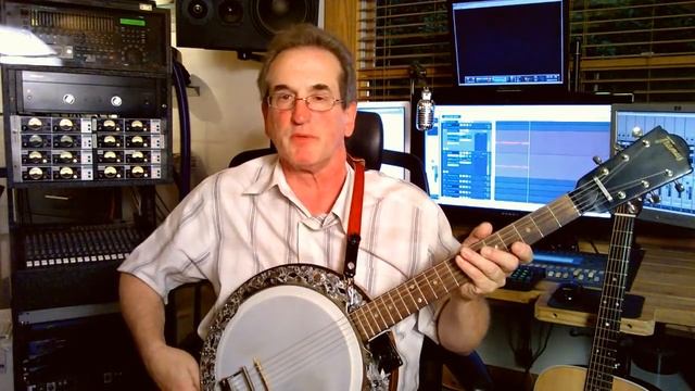Introduction to the 6 string Banjo - Play it like a guitar!