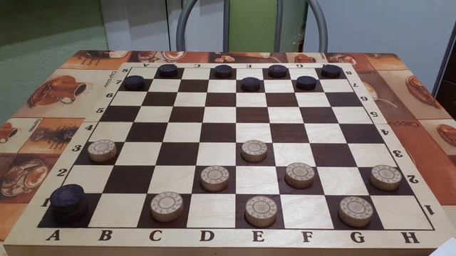 Основные принципы игры в русские шашки. Советы от гроссмейстера Максима Федорова.